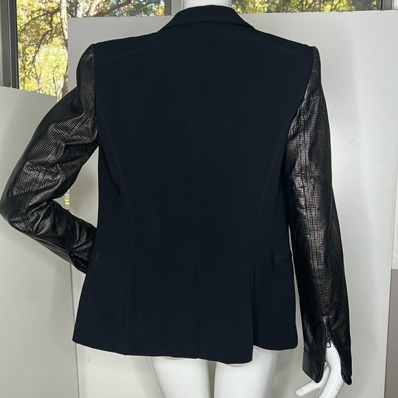 Rag & Bone Sz 2 Black Leather Sleeves Zip Pocket Fitted Blazer Jacket - Picture 1 of 12